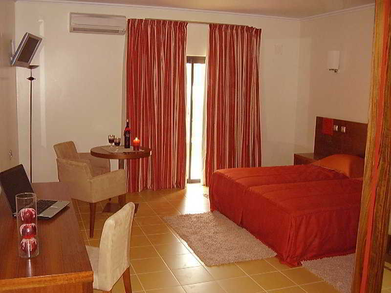 Hotel Praia Sol Quarteira Exteriör bild
